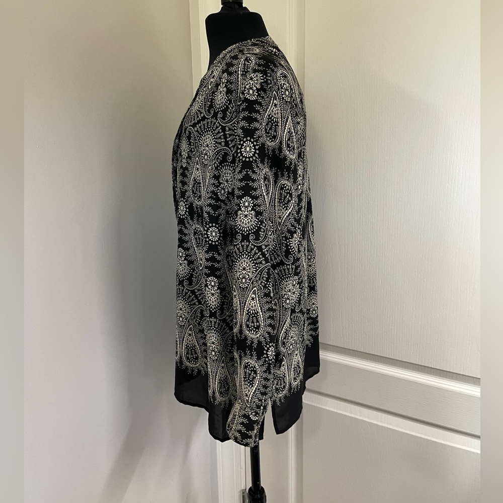 Rose & Olive Women's L Black Paisley V-Neck Long Sleeve Blouse (#278) - Picture 5 of 12